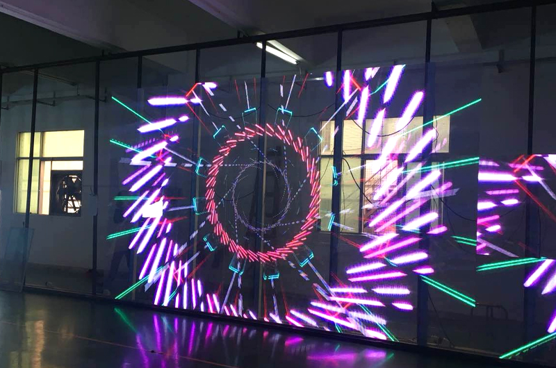 P2.6-5.2透明LED显示屏